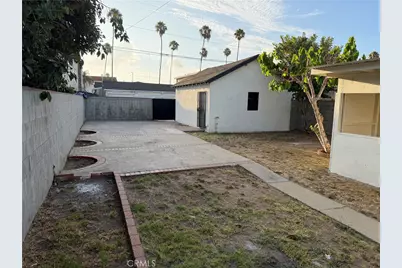 1654 N Marine, Wilmington, CA 90744 - Photo 10