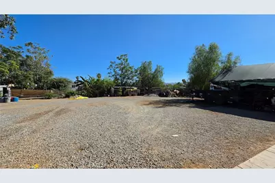 21975 Markham Street, Perris, CA 92570 - Photo 18