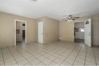 426 S State, Hemet, CA 92543 - Photo 18