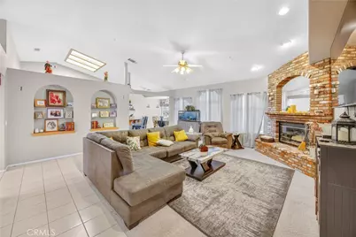 10505 Canyon, Oak Hills, CA 92344 - Photo 10