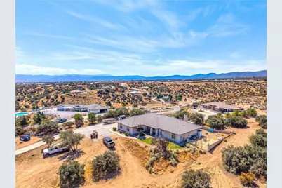 10505 Canyon, Oak Hills, CA 92344 - Photo 46