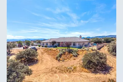 10505 Canyon, Oak Hills, CA 92344 - Photo 4