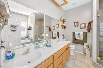 10505 Canyon, Oak Hills, CA 92344 - Photo 34