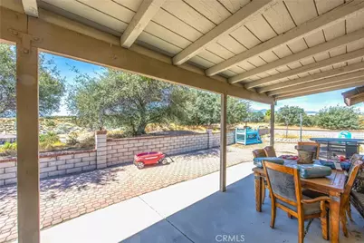 10505 Canyon, Oak Hills, CA 92344 - Photo 36