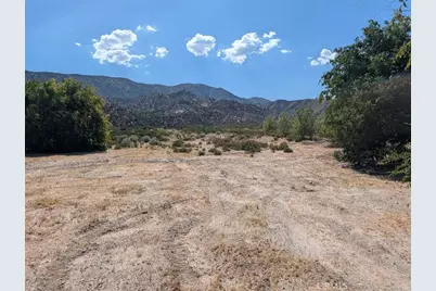 6263 Dusty, Phelan, CA 92371 - Photo 10