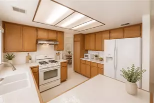 2272 W College Ave, San Bernardino, CA 92407 - Photo 10