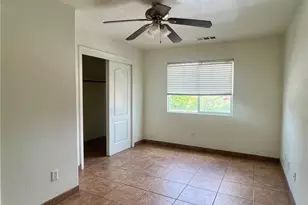 460 Oswell St, Bakersfield, CA 93307 - Photo 12