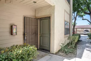 10530 Lakeside Dr, Garden Grove, CA 92840 - Photo 6