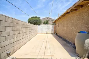 10884 Cypress Ave, Riverside, CA 92505 - Photo 32