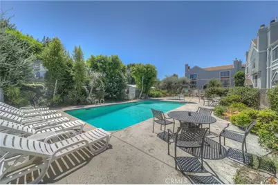 18100 Burbank #14, Tarzana, CA 91356 - Photo 68