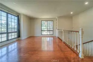 18100 Burbank, Tarzana, CA 91356 - Photo 12