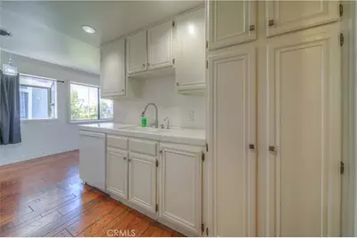 18100 Burbank #14, Tarzana, CA 91356 - Photo 24
