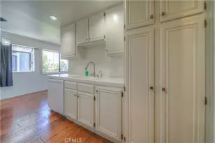 18100 Burbank, Tarzana, CA 91356 - Photo 24