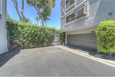 18100 Burbank #14, Tarzana, CA 91356 - Photo 62