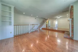 18100 Burbank, Tarzana, CA 91356 - Photo 16