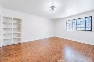 18100 Burbank, Tarzana, CA 91356 - Photo 20