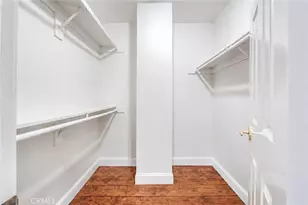 18100 Burbank, Tarzana, CA 91356 - Photo 26