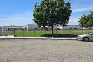559 W 25th, San Bernardino, CA 92405 - Photo 36