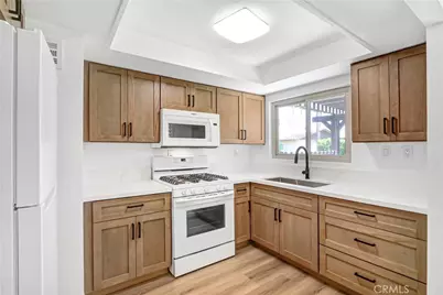 75220 Valencia, Palm Desert, CA 92211 - Photo 8