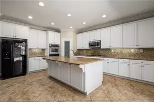 31028 Emperor Dr, Canyon Lake, CA 92587 - Photo 12