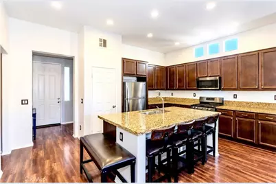 34096 Lady Fern Court, Lake Elsinore, CA 92532 - Photo 2