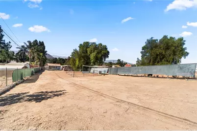 527 7th, Norco, CA 92860 - Photo 30