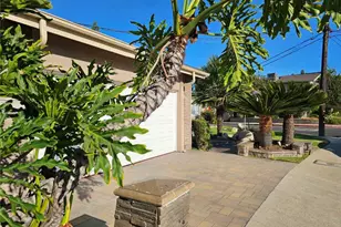 4602 El Reposo Dr, Los Angeles, CA 90065 - Photo 2