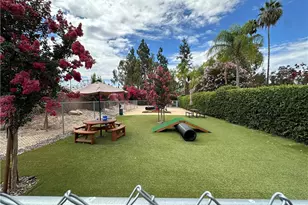 2692 Highland, Highland, CA 92346 - Photo 18