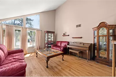 8433 Tamarind, Riverside, CA 92509 - Photo 6