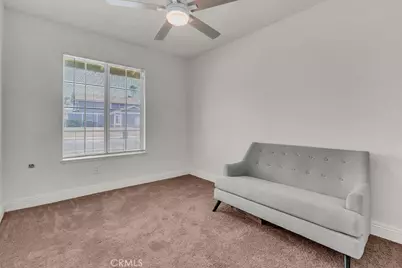 910 S Larch, Rialto, CA 92316 - Photo 18