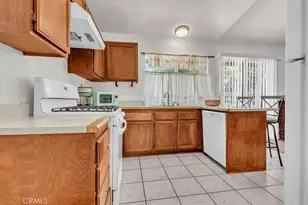 910 S Larch, Rialto, CA 92316 - Photo 16