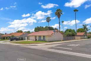 910 S Larch, Rialto, CA 92316 - Photo 2