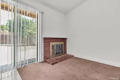 910 S Larch, Rialto, CA 92316 - Photo 14