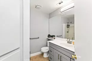 14993 Oak Spring, Fontana, CA 92336 - Photo 18