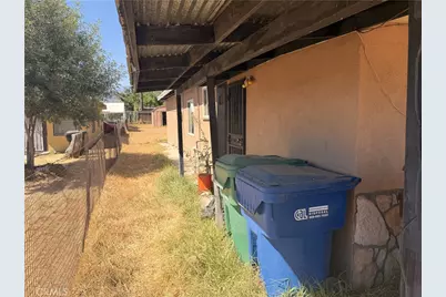 25814 7th St, San Bernardino, CA 92410 - Photo 42