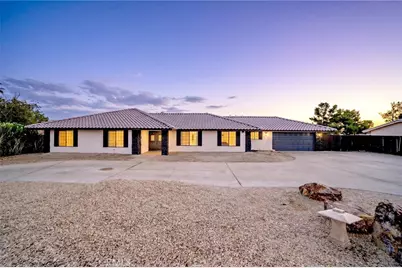 13786 Crow, Apple Valley, CA 92307 - Photo 2