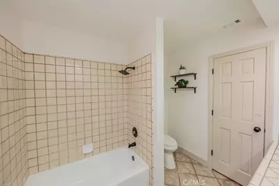 13786 Crow, Apple Valley, CA 92307 - Photo 38