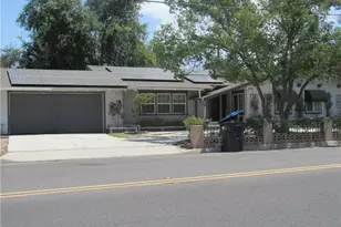 26700 Girard St, Hemet, CA 92544 - Photo 2