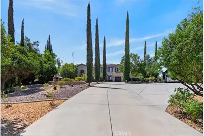 18397 Swallowtail Lane, Riverside, CA 92504 - Photo 2