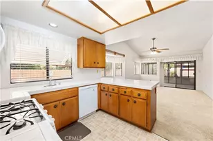 29337 Crown Point Ct, Sun City, CA 92586 - Photo 14