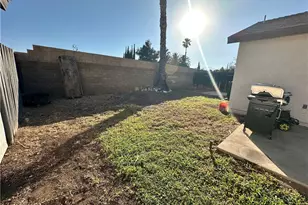 4974 Vail, San Bernardino, CA 92407 - Photo 18