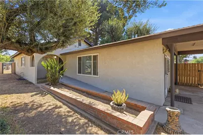 7691 Mission, Jurupa Valley, CA 92509 - Photo 8