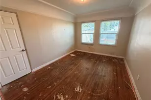 8947 S Denker, Los Angeles, CA 90047 - Photo 10