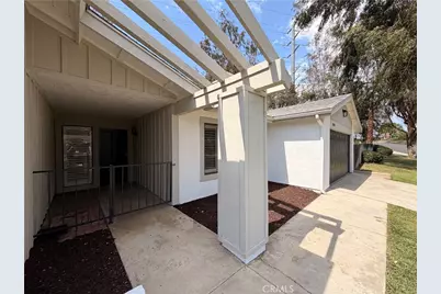 30240 Santa Cecilia, Temecula, CA 92592 - Photo 2