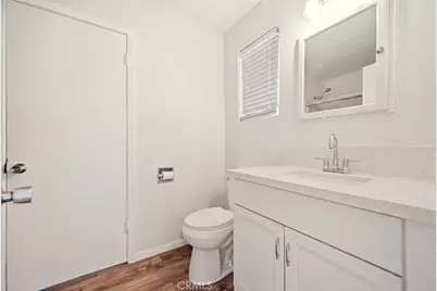 1050 W Olive Street, Corona, CA 92882 - Photo 12
