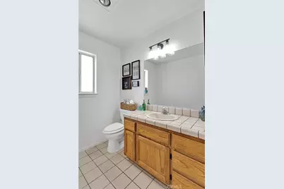 18266 Manzanita, Hesperia, CA 92345 - Photo 14