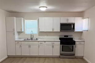 309 Wilson, Bakersfield, CA 93308 - Photo 8