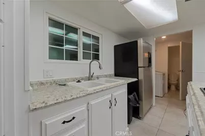 9426 Tamarisk #21, Hesperia, CA 92345 - Photo 14
