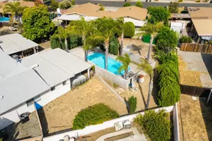 2476 San Padre Ct, Hemet, CA 92545 - Photo 10