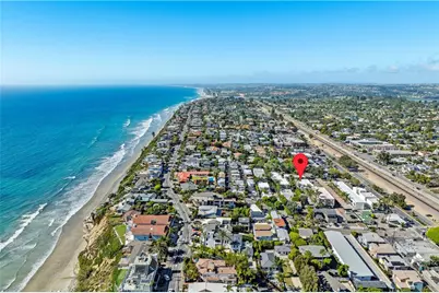 127 W Glaucus Street #B, Encinitas, CA 92024 - Photo 2